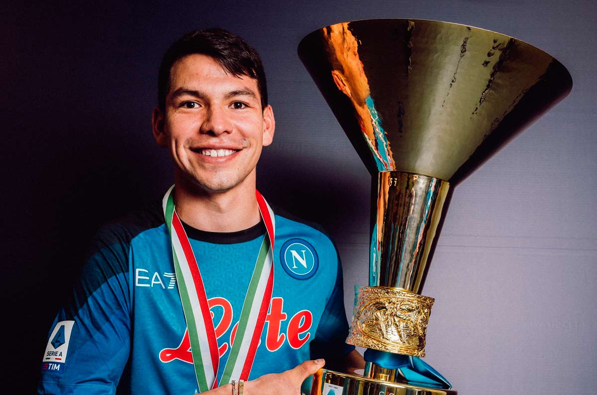 En la temporada 2022-2023, Lozano se coronó como campeón de la Serie A con el Napoli; el primer mexicano campeón en Italia