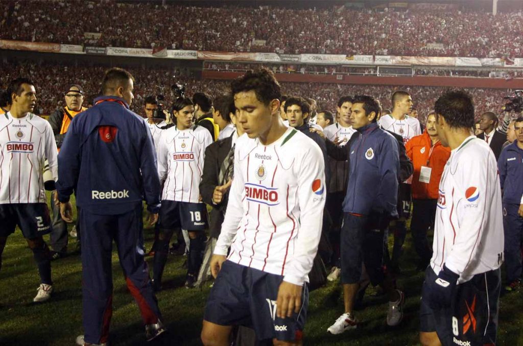 Con Chicharito, Chivas ganaba Copa Libertadores: Omar Bravo