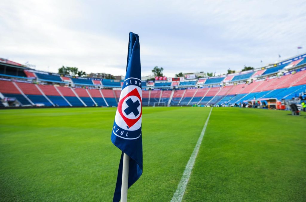 Cruz Azul quiere dejar totalmente el Estadio Azteca