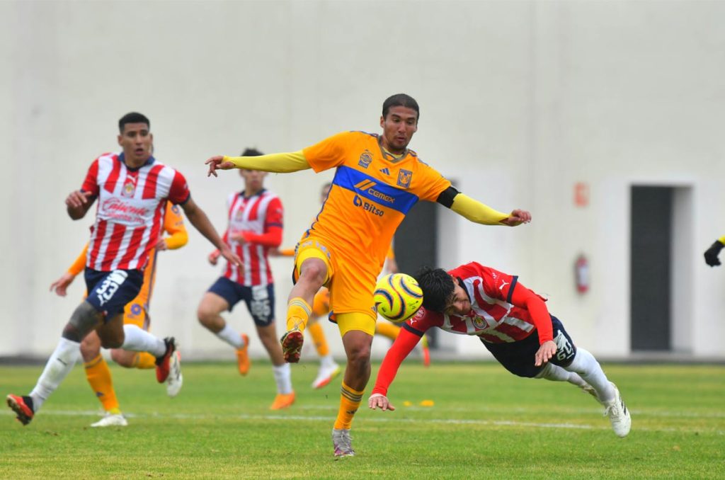 Fernando González Peña, canterano de los Tigres UANL que vive momentos complicados