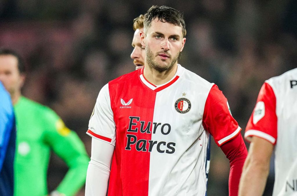 Feyenoord vs Sparta: Cómo y dónde ver a Santi Giménez en Eredivisie