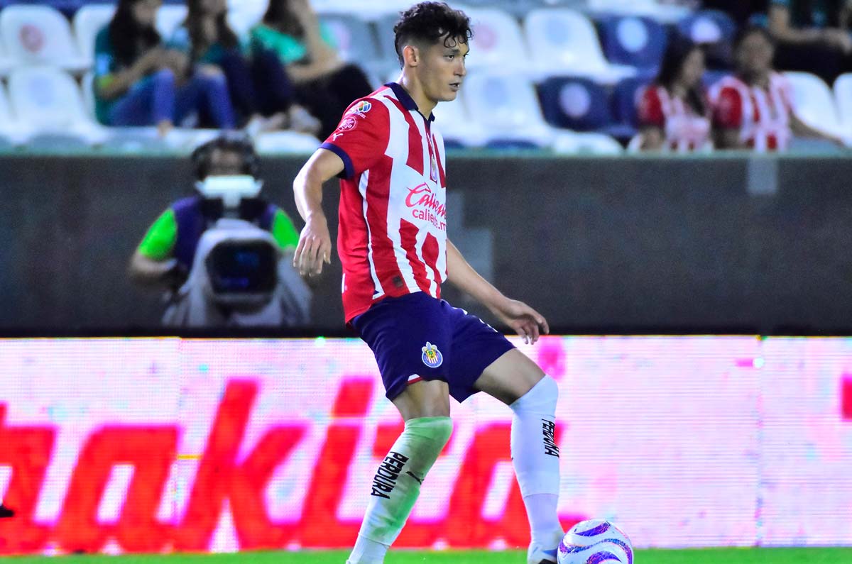 Jesús Orozco Chiquete - 22 años

Defensa central con gran proyección en las Chivas de Guadalajara y que tiene una valoración de 6.4 millones de dólares dentro del mercado.

