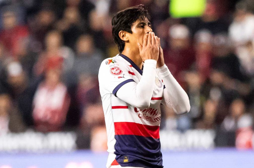 José Juan Macías, borrado de Chivas, ¿Qué sucede?