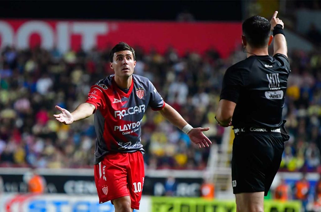 José Paradela comienza a dar de qué hablar con el Necaxa en el CL24