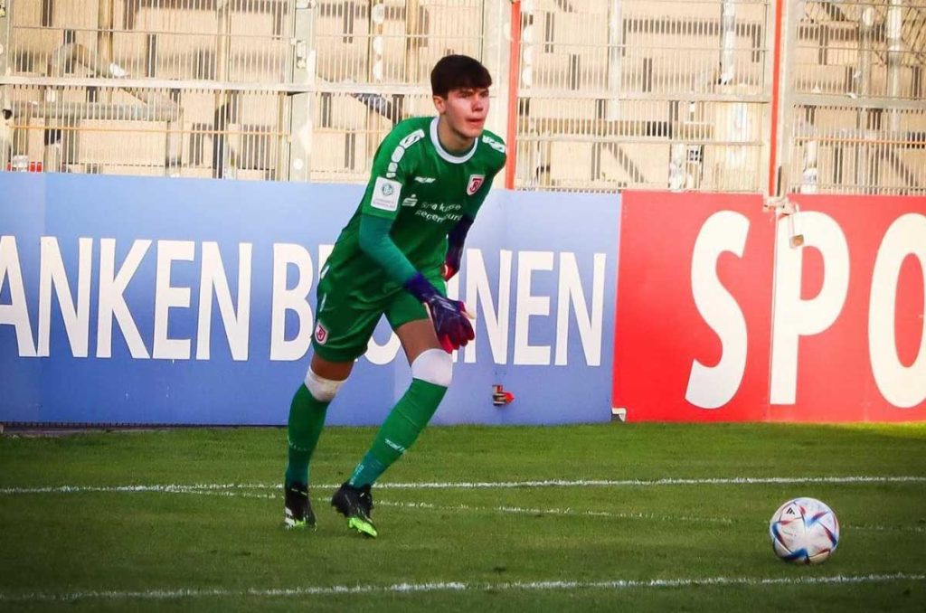 Julian Koye, el portero alemán que fichó el América