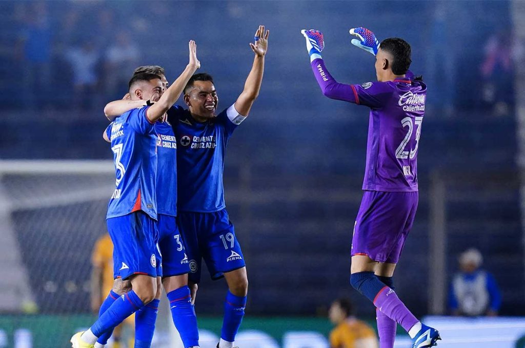 Kevin Mier se consolida con Cruz Azul de Martín Anselmi 0