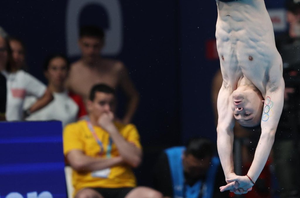 Osmar Olvera, clavadista de oro para México en el Mundial de Natación