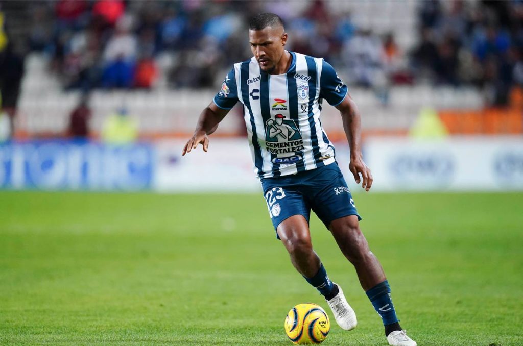 Salomón Rondón, venezolano que milita en la Liga MX este torneo Clausura 2024