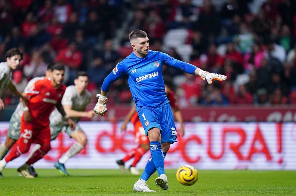 Tiago Volpi sigue dando de qué hablar en el Toluca 0