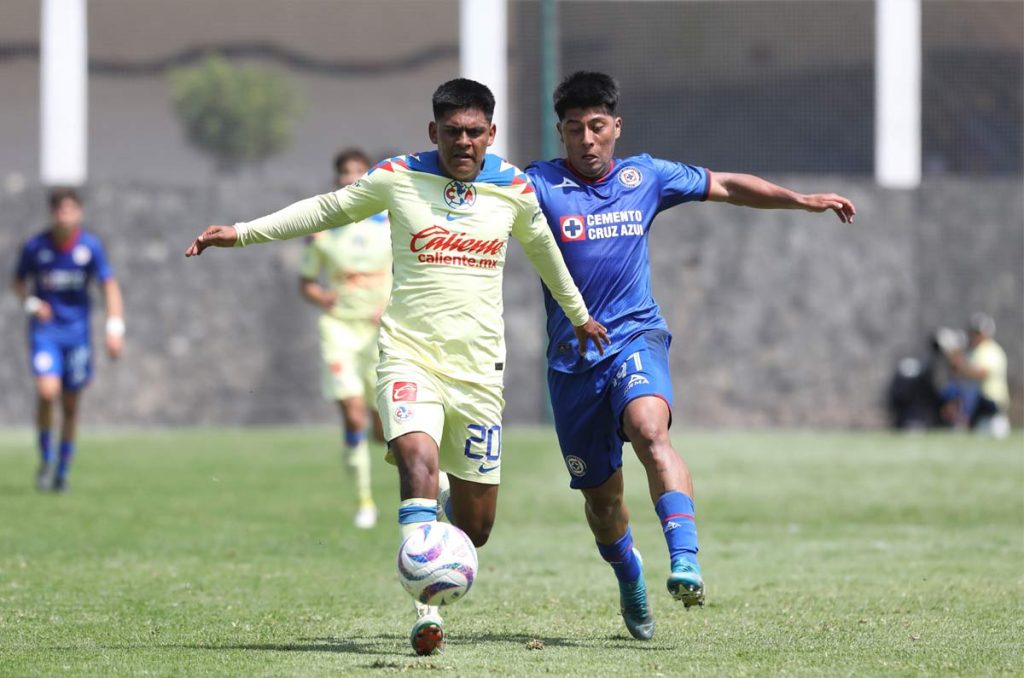 Walter Portales, uno de los jugadores que se han destacado en el América dentro de sus Fuerzas Básicas