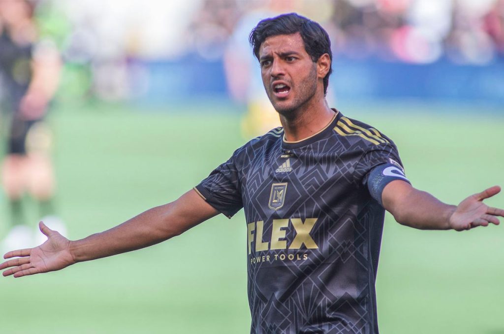 Carlos Vela sigue sin encontrar equipo para continuar con su carrera