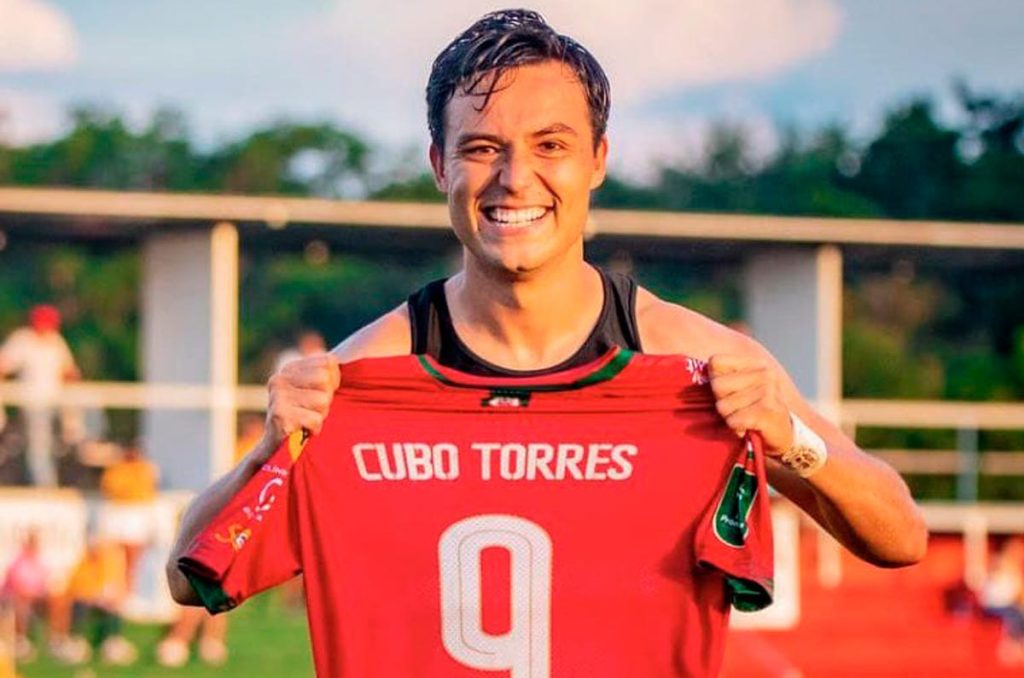 Cubo Torres vive momentos complicados en el futbol de Costa Rica