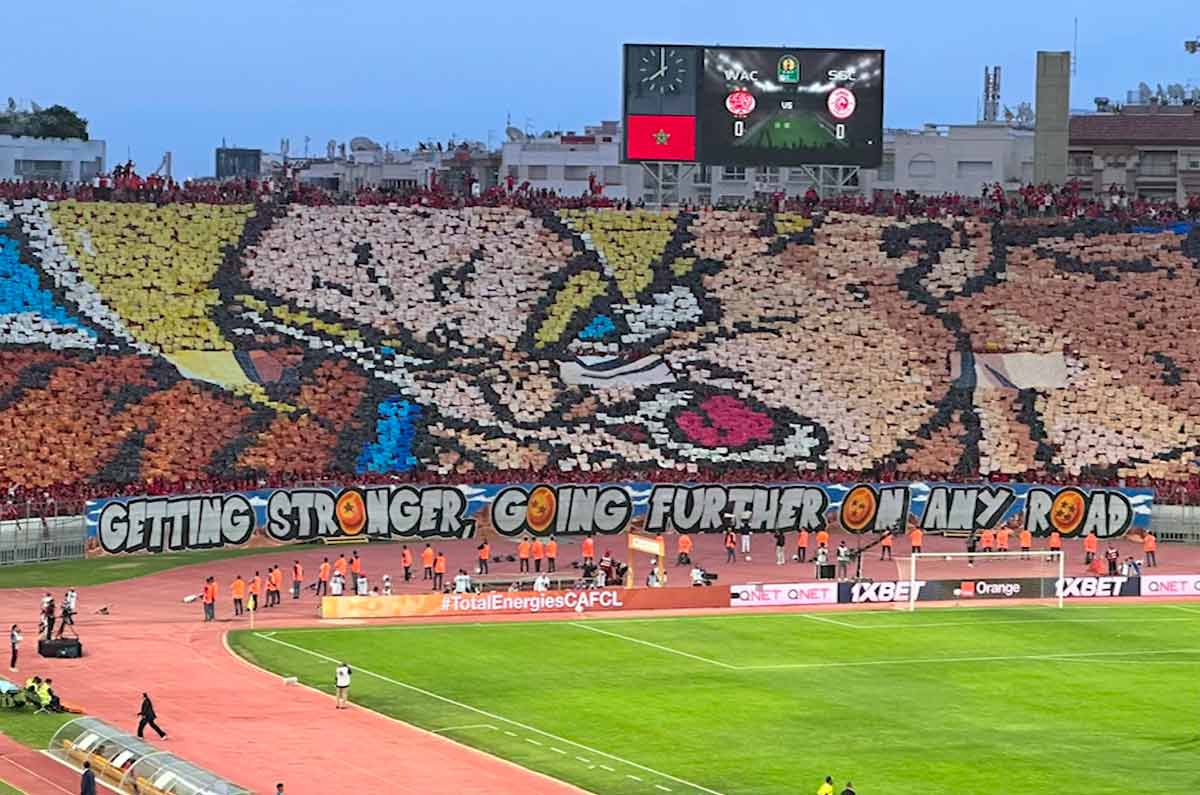 El Wydad Casablanca de Marruecos hizo un tifo doble de Goku