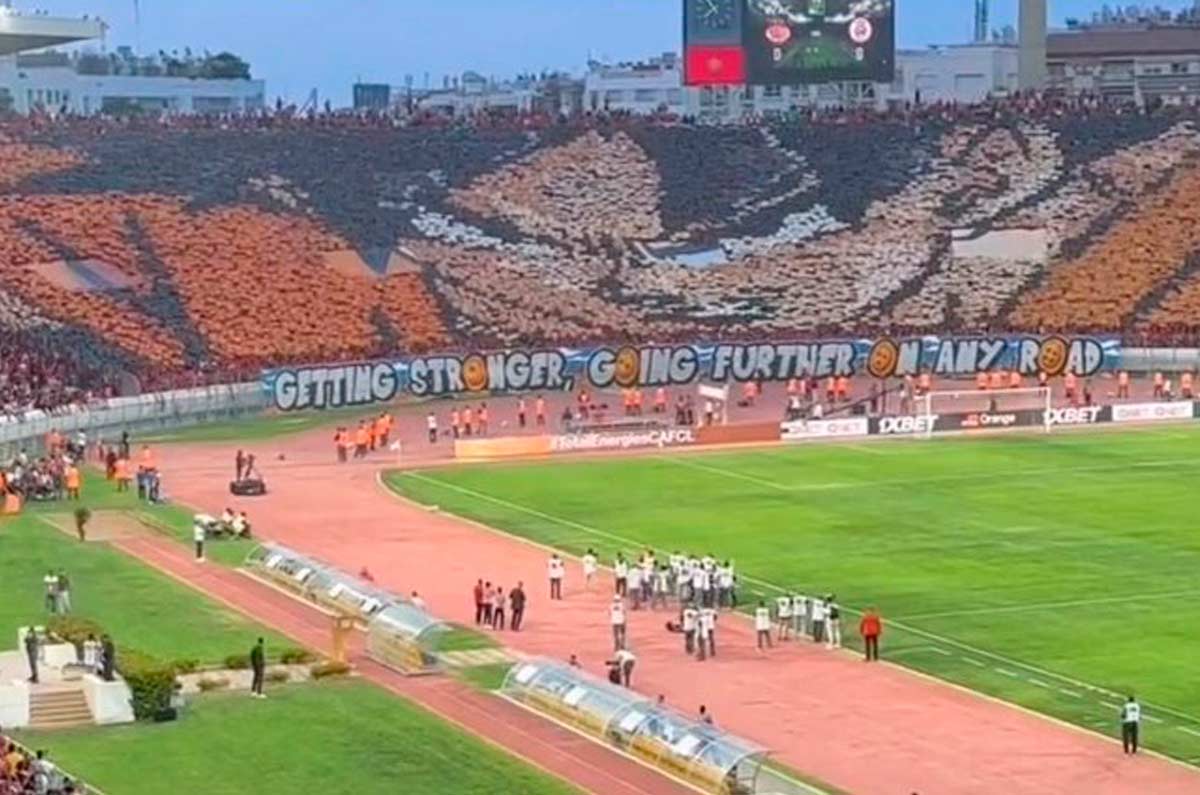 El Wydad Casablanca de Marruecos hizo un tifo doble de Goku