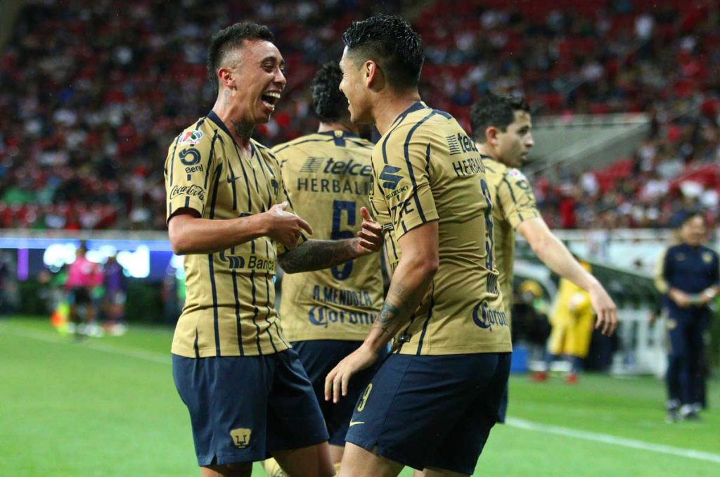 Martín Rodríguez y Felipe Mora durante su paso con los Pumas de la UNAM