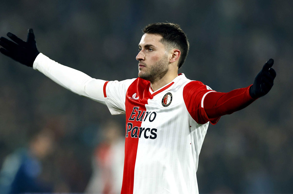 Feyenoord vs Utrecht: Cómo y donde ver a Santiago Giménez