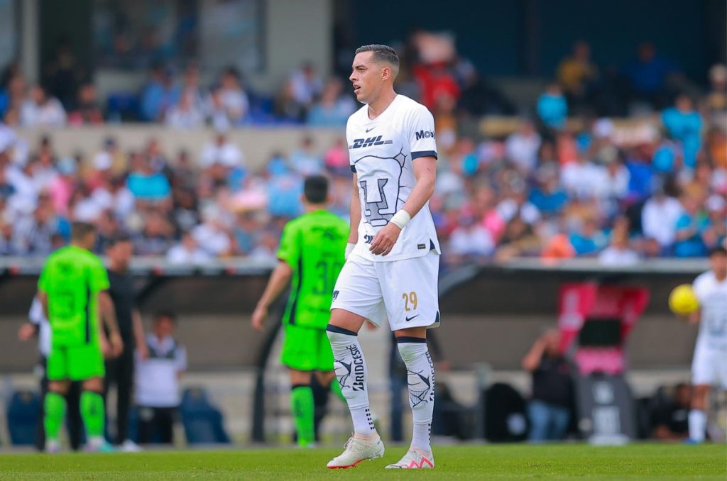 Rogelio Funes Mori está obligado a aparecer con los Pumas de la UNAM