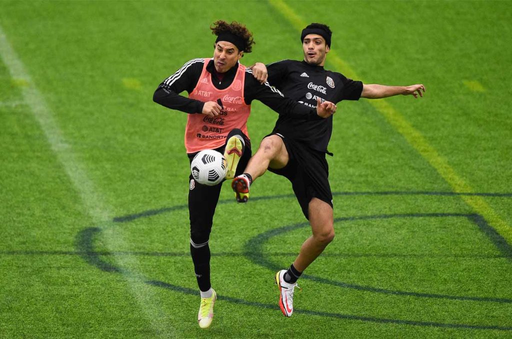 Guillermo Ochoa o Raúl Jiménez podrían ser el bombazo de San Diego en MLS