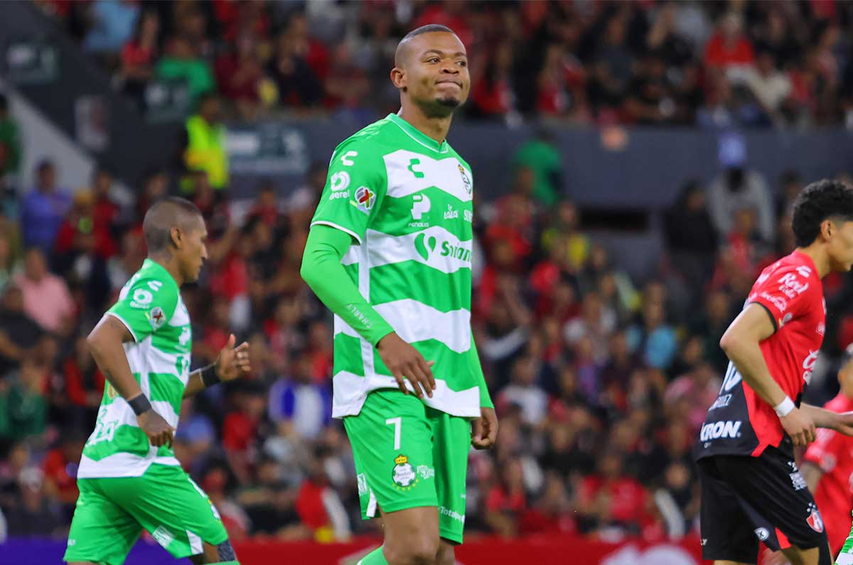 harold-preciado-vital-en-las-aspiraciones-de-santos-laguna