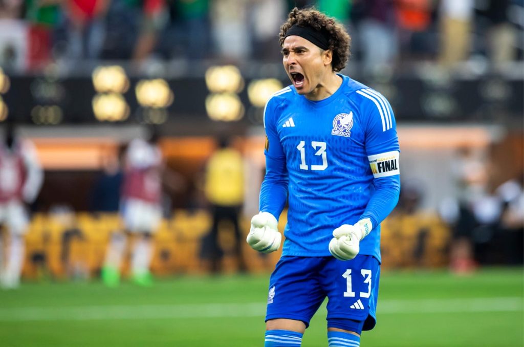 Nadie le quita el lugar a Guillermo Ochoa en Selección Mexicana