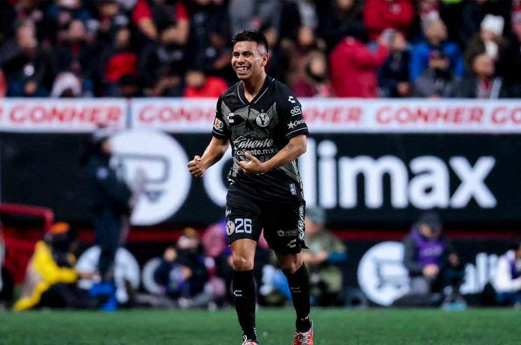 Efraín Álvarez; una luz en la obscuridad para Xolos de Tijuana 0