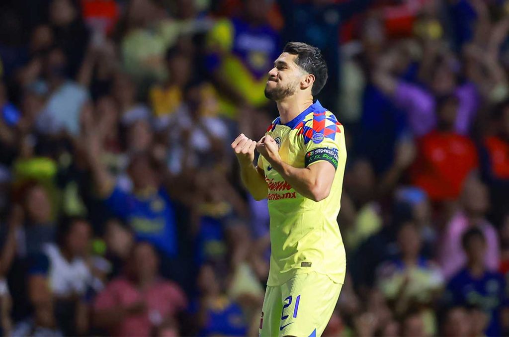 Henry Martín escala posiciones en los goleadores históricos del América 0