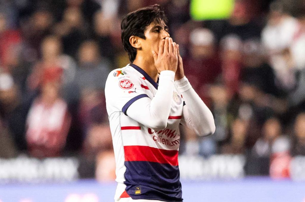 José Juan Macías, ¿se va de Chivas?