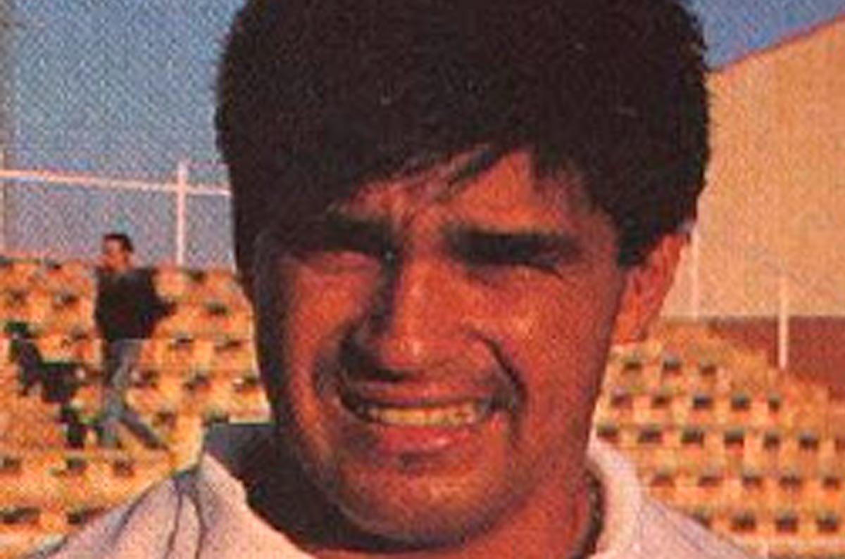 José Luis Zalazar. En la temporada 1986-1987 este mediocentro ofensivo uruguayo hizo 23 goles cuando militaba en los Tecos UAG para llevarse este título.
