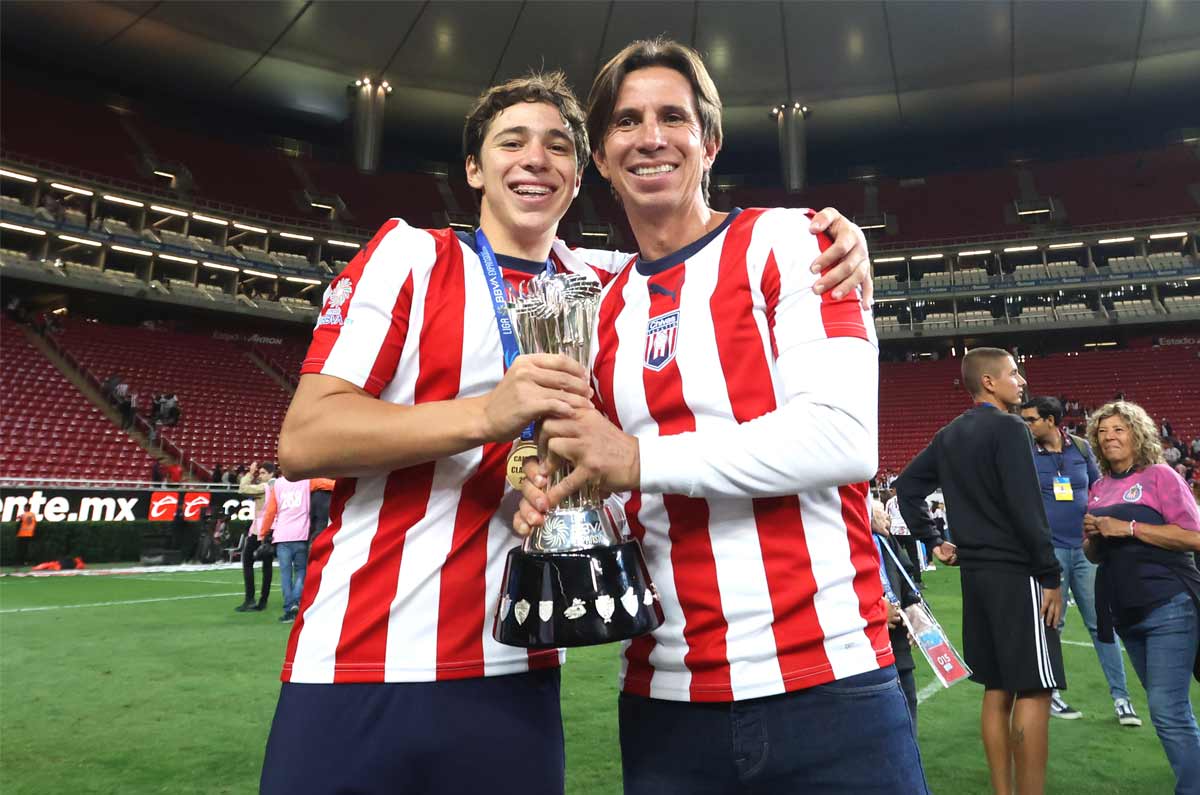 Mateo Chávez. Hijo del famoso Paulo César 'Tilón' Chávez ya debutó con las Chivas de Guadalajara en este torneo Clausura 2024 y espera consolidarse como lateral izquierdo