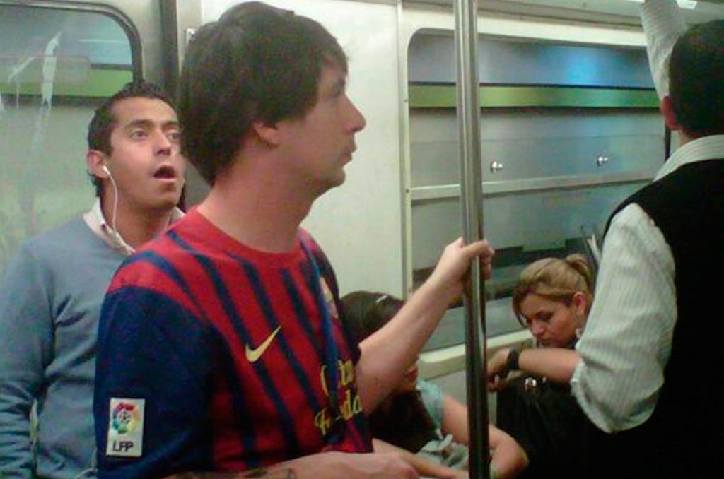 El famoso meme del Messi del metro llega a la política