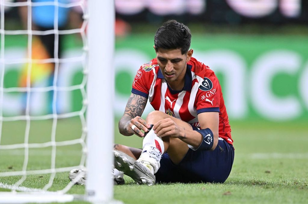 Pocho Guzmán no pasa por su mejor momento con las Chivas de Guadalajara