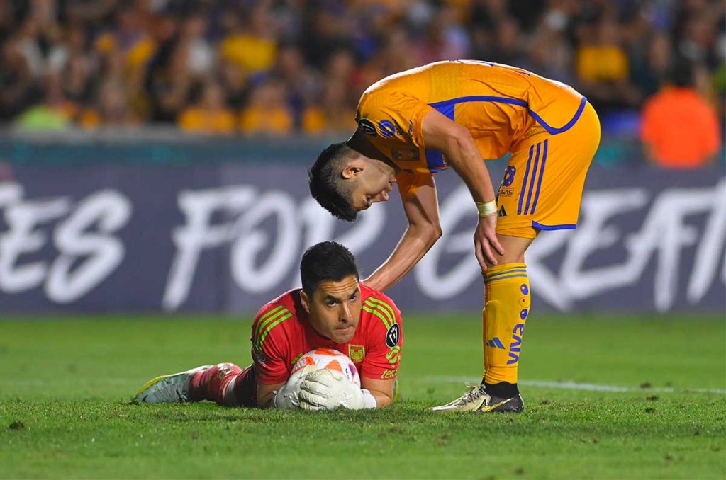 ¿Por qué se atrasó el Columbus Crew vs Tigres? 0