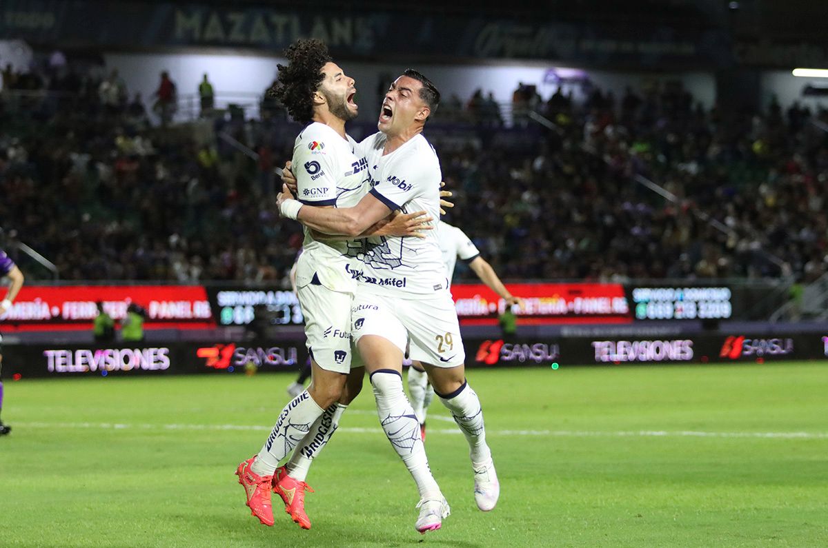 Funes Mori y Chino Huertallevan a Pumas a su primera victoria de visita