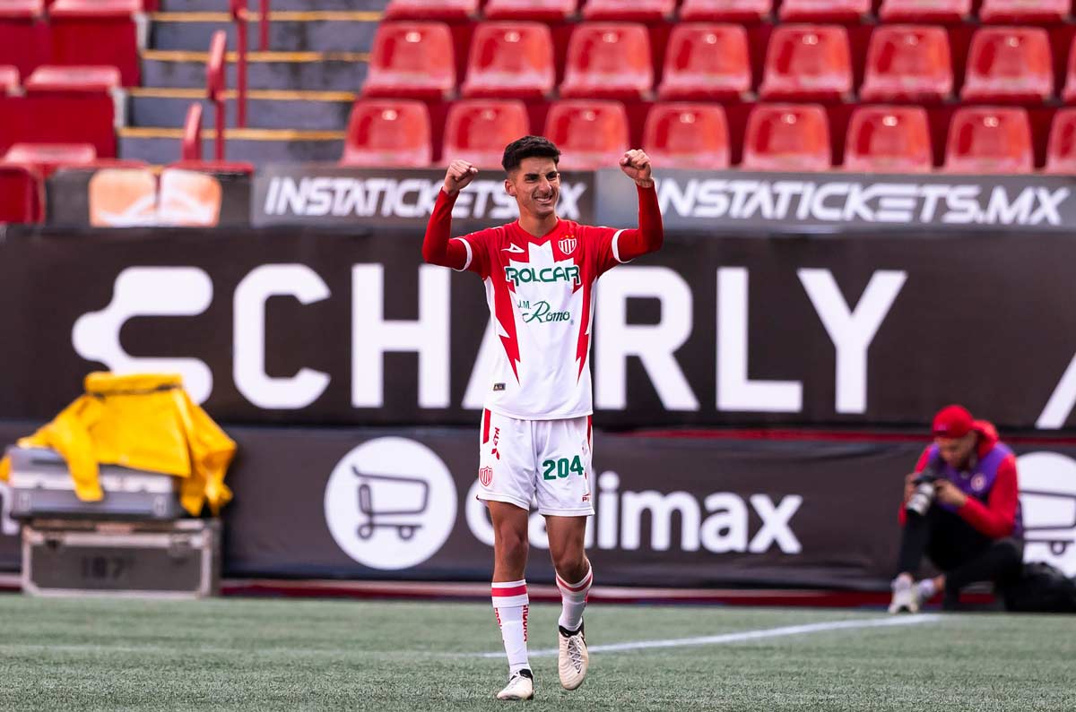 Santiago Rafael Márquez. Así es, el hijo del 'Káiser' está en los Rayos del Necaxa y desea poder debutar en la primera división.