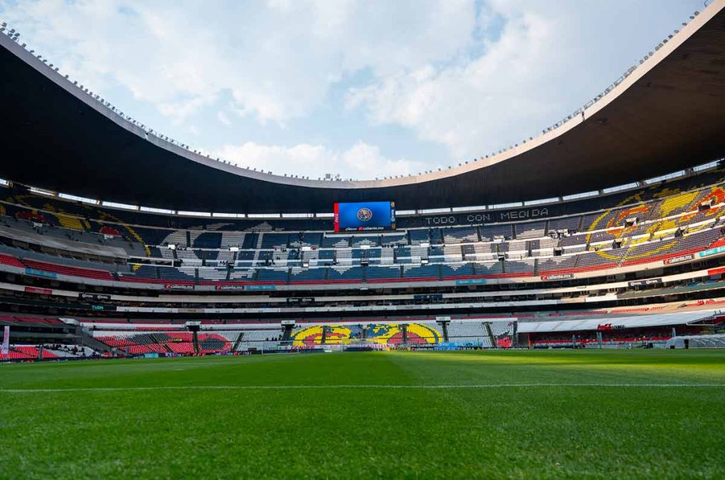 Santiago Taboada presenta Estadio Azteca, ante equivocación de oposición
