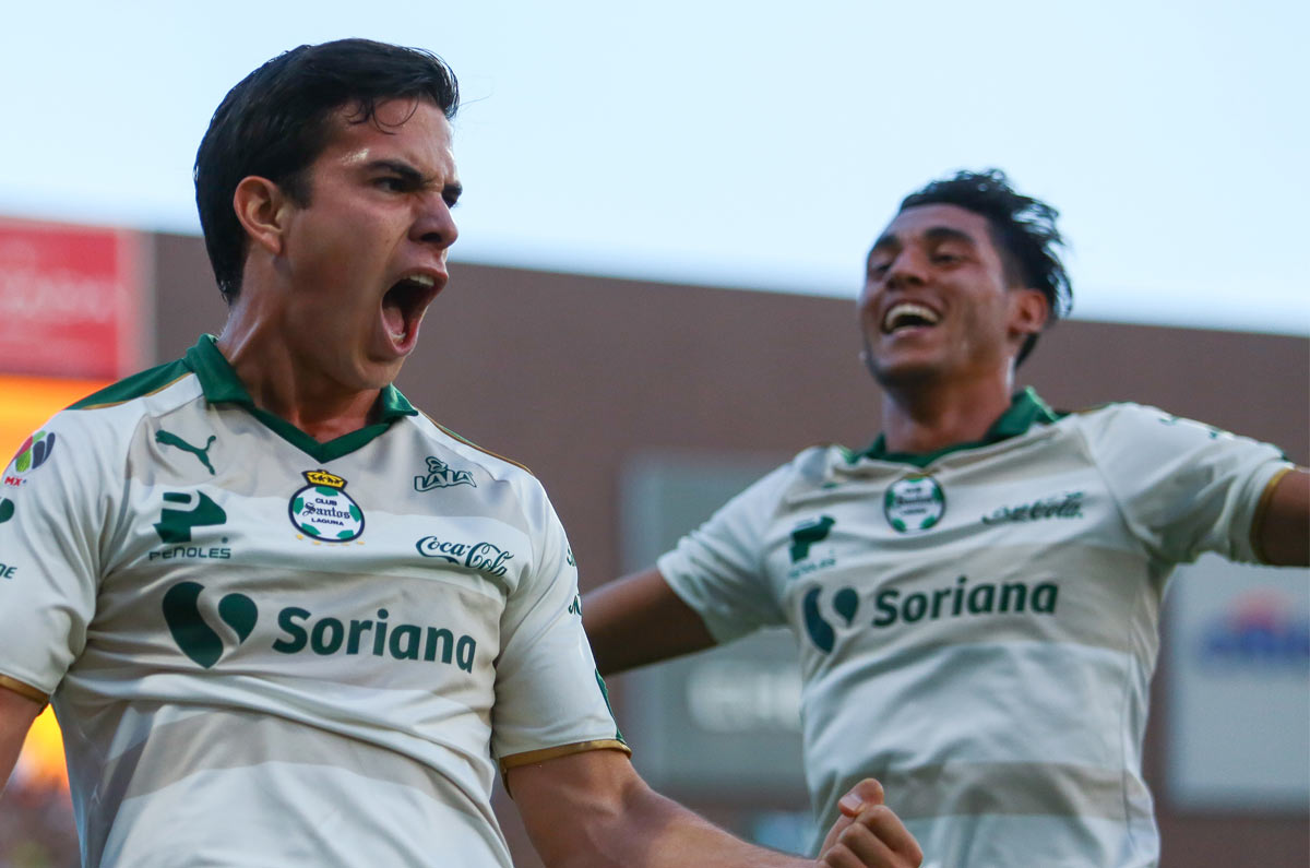 Canteranos de Santos Laguna que prometían y quedaron en petardos