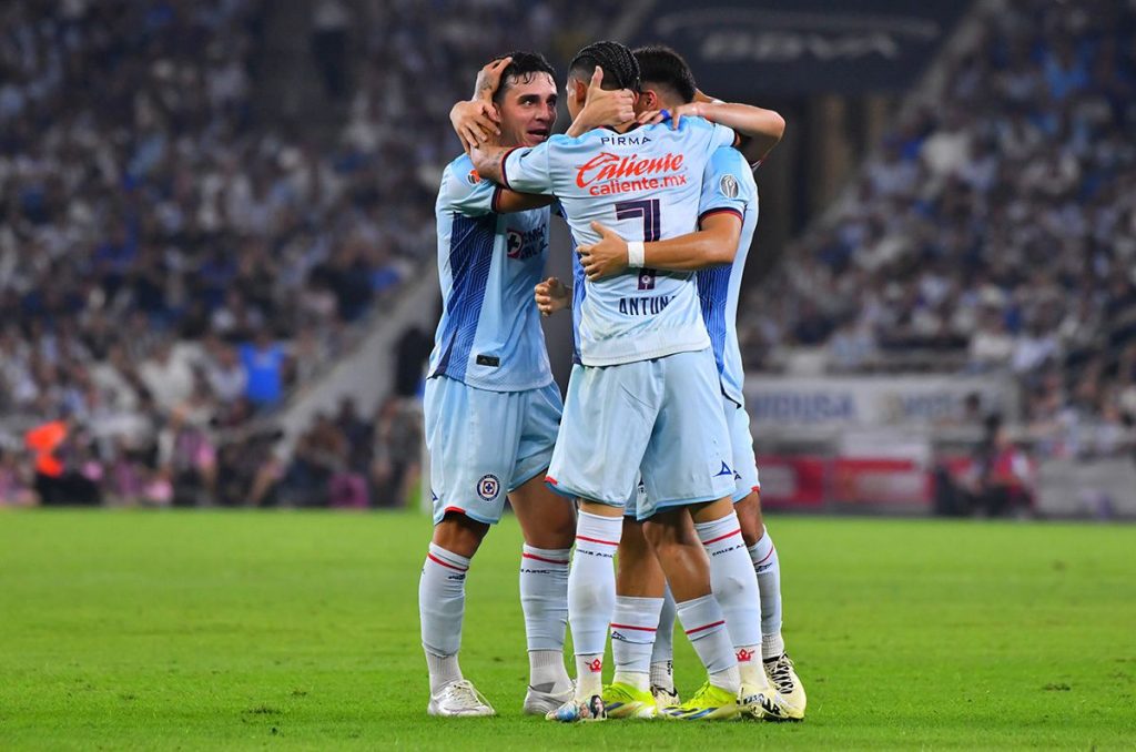 Cruz Azul hace valer su cábala 33 y se lleva la ventaja vs Rayados