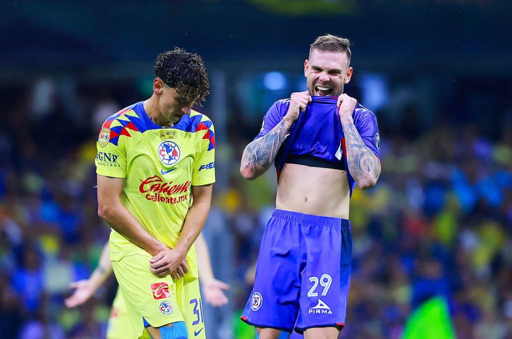 Revelan audios del ‘Gato’ Ortiz para señalar penal en la final América vs Cruz Azul; VAR no veía falta 0