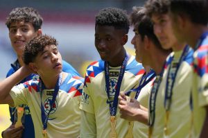 Hijo de Chucho Benítez logra ser campeón con el América