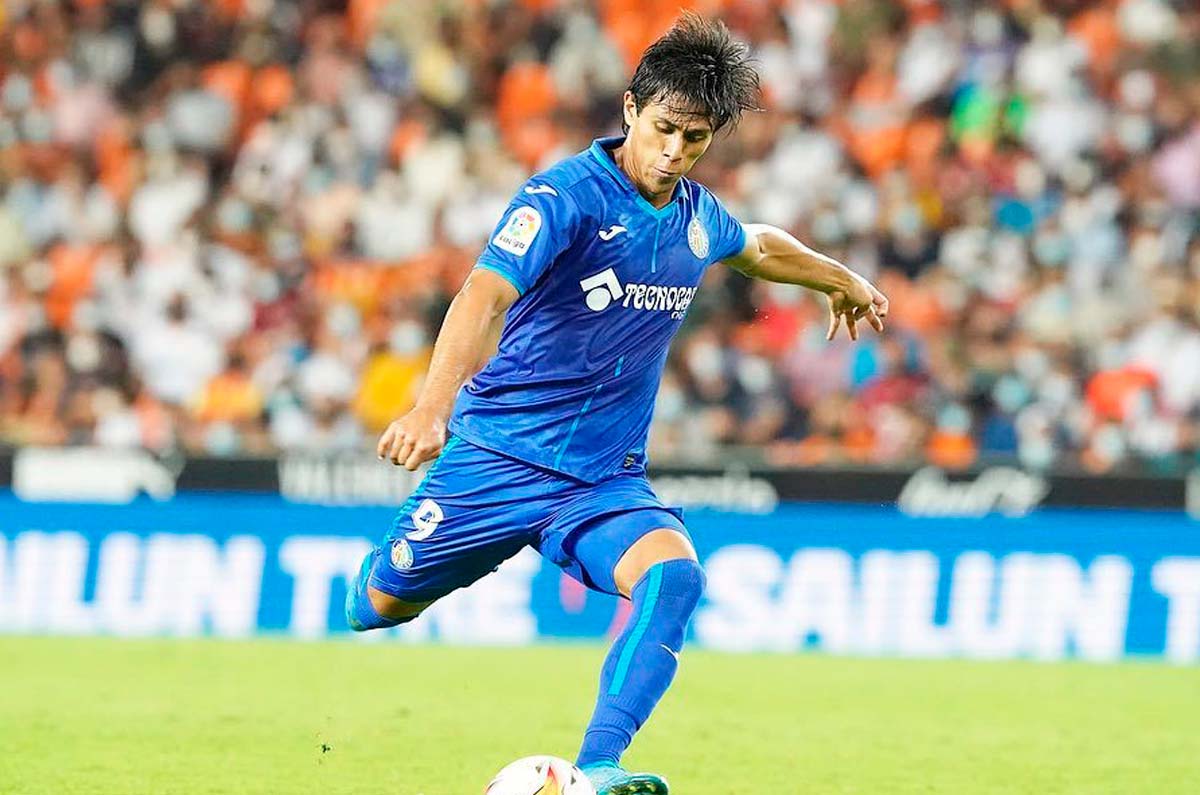 José Juan Macías. El delantero mexicano se fue al Getafe para probar suerte, pero duró muy poco dentro de las filas del equipo Azulon. Actualmente milita en las Chivas de Guadalajara. 