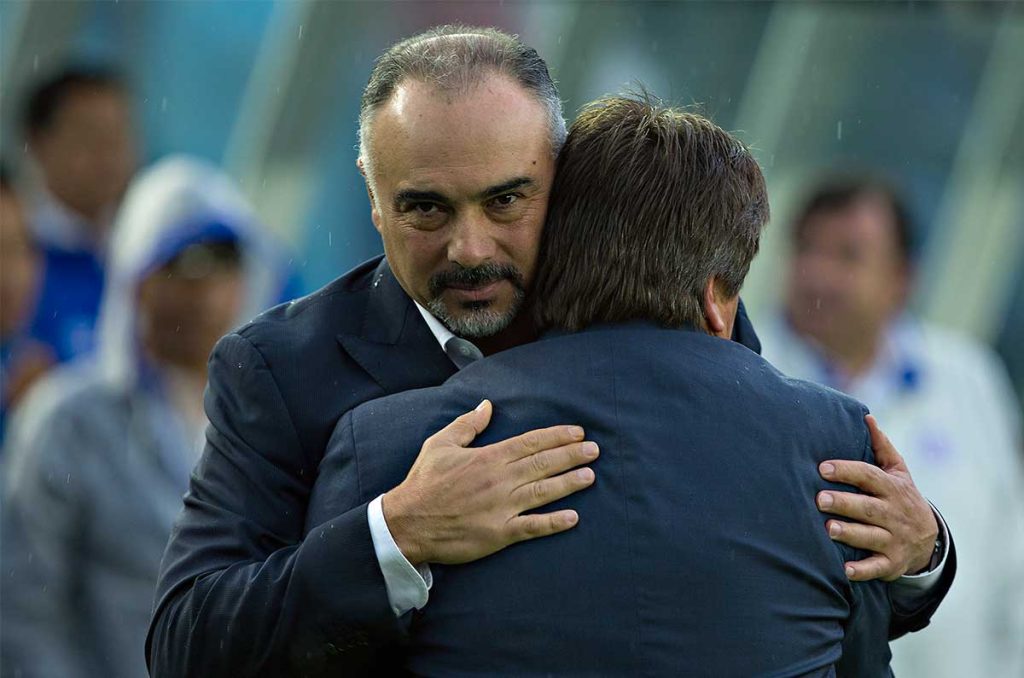 Los candidatos para sustituir a Gustavo Lema en Pumas 0