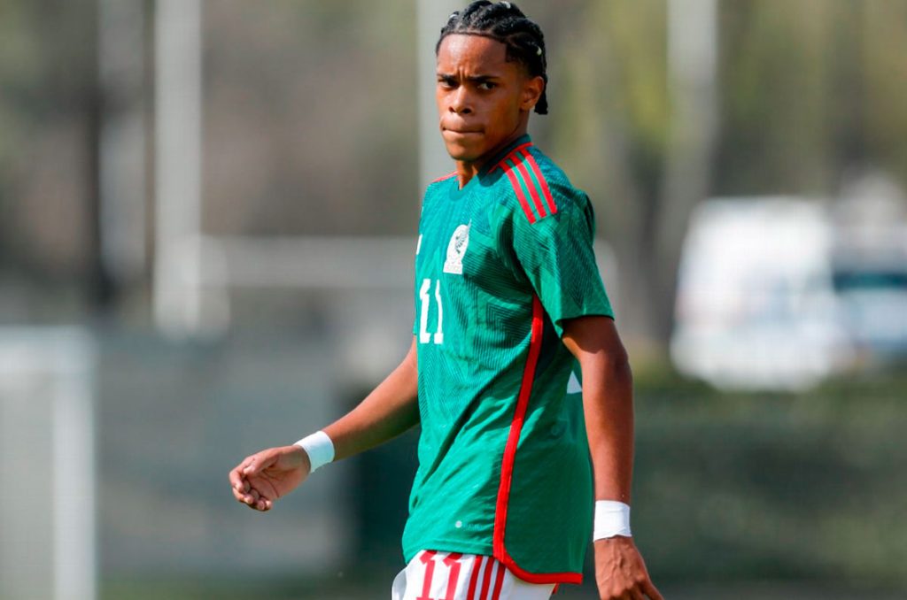 Matheus Reis ya ha tenido la oportunidad de vestir la camiseta de la Selección Mexicana