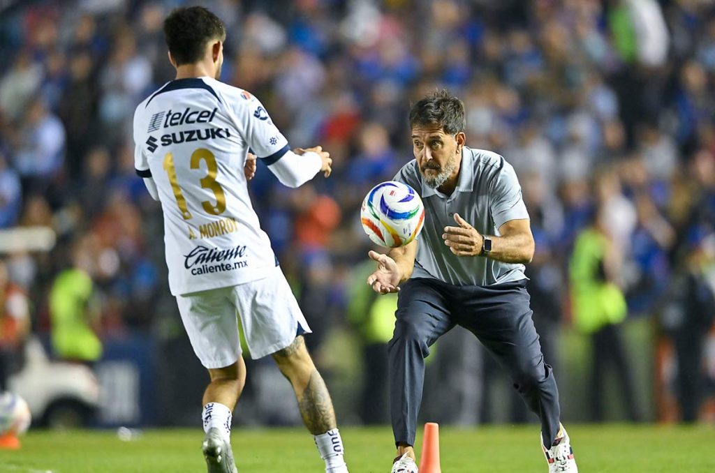 Gustavo Lema se mantendrá como técnico de Pumas para el Apertura 2024