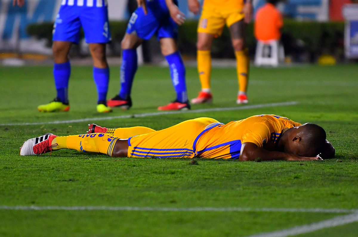 Tigres se salva de un penal vs Rayados, ¿debió marcarse la mano de Samir?