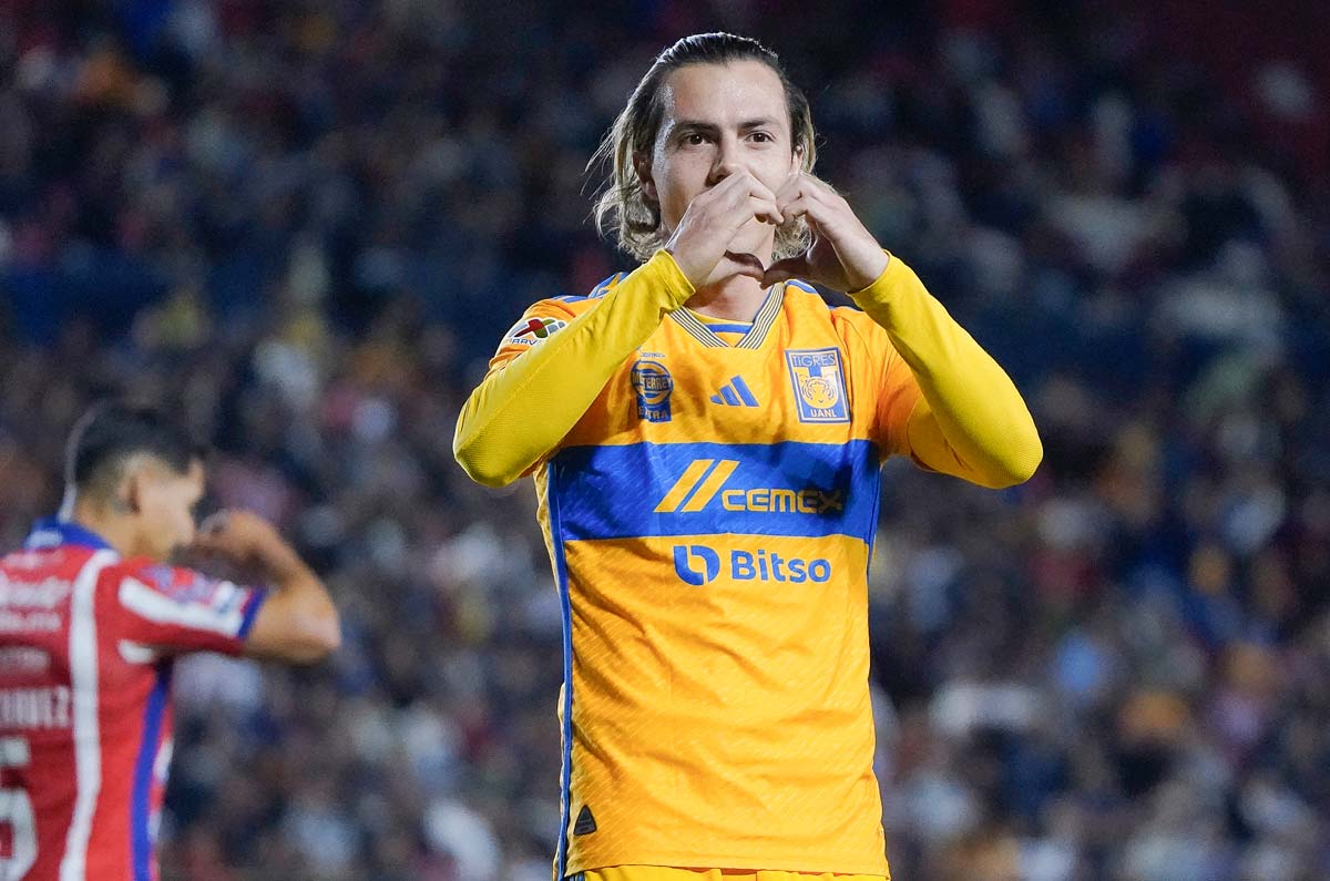 tigres-uanl-sebastian-cordova-se-queda