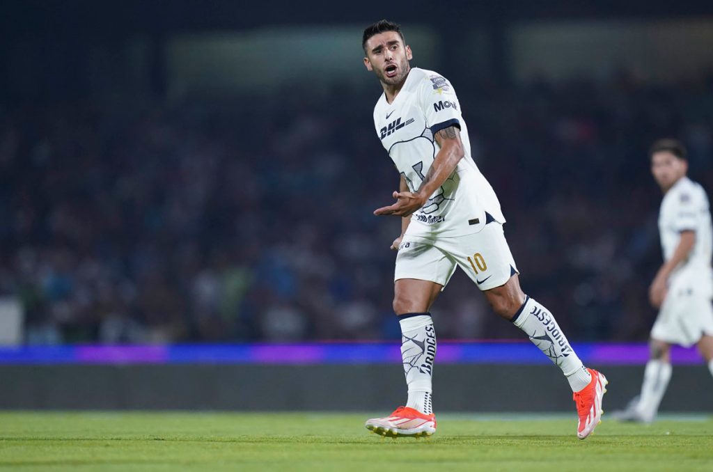 Toto Salvio terminó decepionando en los Pumas de la UNAM
