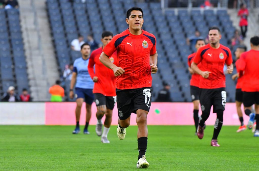 Chapo Sánchez, lateral derecho eterno en Chivas