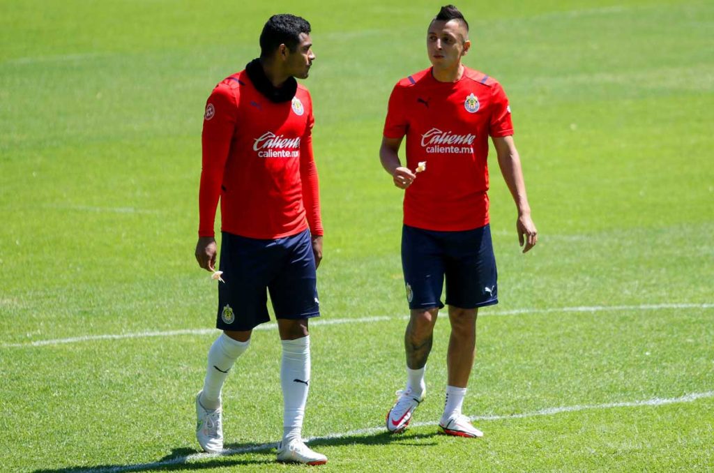 Chivas declara intransferibles a sus figuras