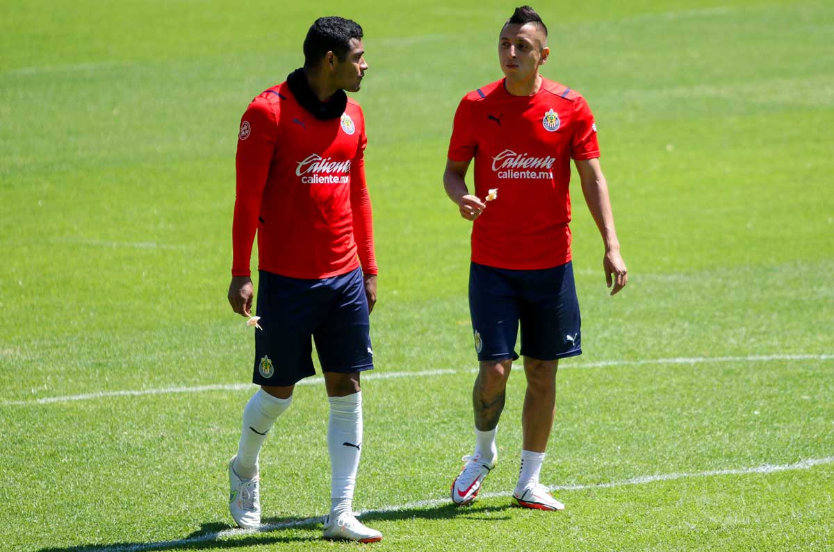 Chivas declara intransferibles a sus figuras