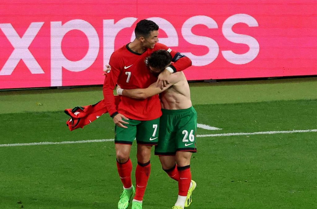 Cristiano Ronaldo y Portugal vence a República Checa con gol agónico 0